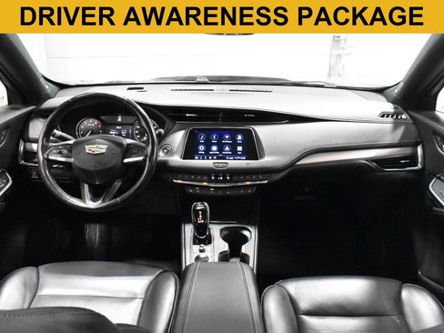 Used 2020 Cadillac XT4 Premium Luxury FWD image 2