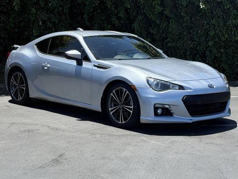 Used 2016 Subaru BRZ Limited w/ Popular Package #4 RWD image 3