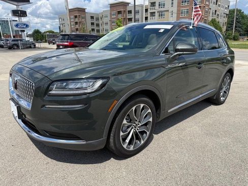 Used 2023 Lincoln Nautilus Reserve AWD/4WD image 9