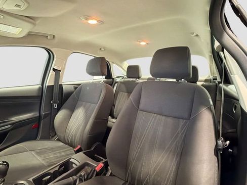 Used 2015 Ford Focus S image 17