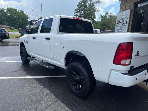 Used 2018 RAM 3500 Tradesman w/ Chrome Appearance Group image 4