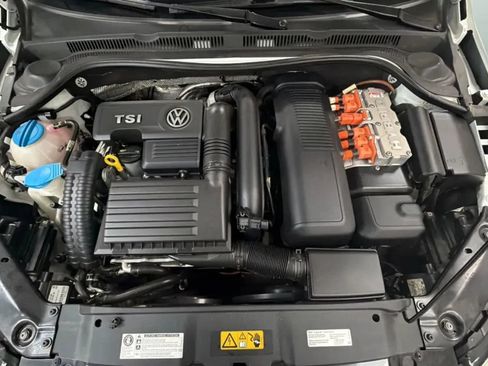 Used 2013 Volkswagen Jetta SEL FWD image 23