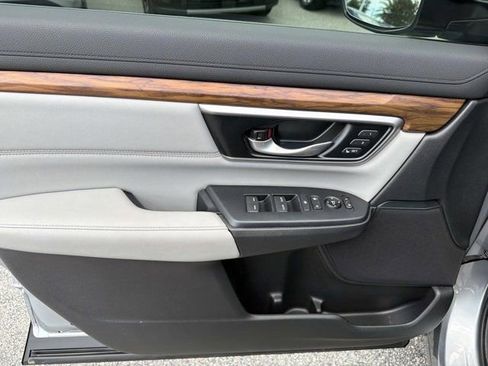 Used 2022 Honda CR-V Touring image 7