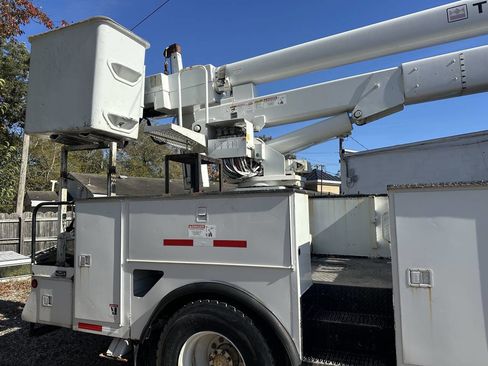 Used 2012 Ford F750 2WD SuperCab Super Duty image 3
