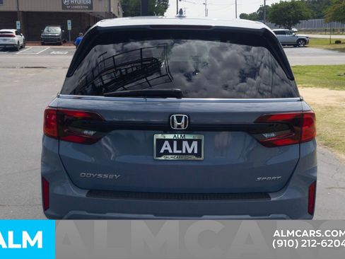 Used 2025 Honda Odyssey Sport-L image 7