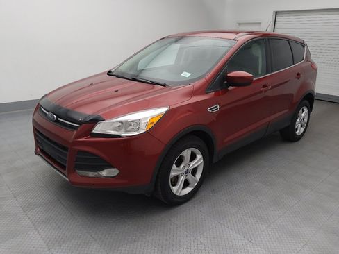 Used 2015 Ford Escape SE AWD/4WD image 2