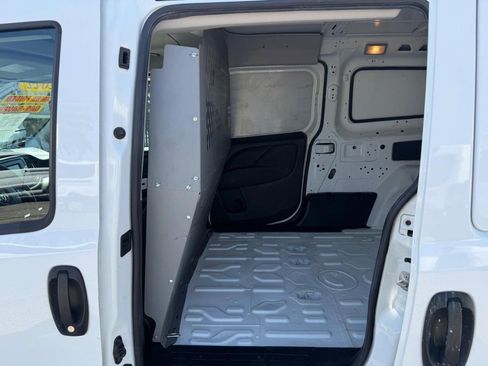 Used 2022 RAM ProMaster City Tradesman FWD image 21