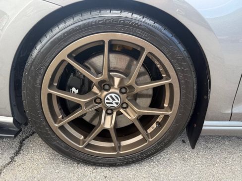 Used 2016 Volkswagen Golf 4-Door AWD/4WD image 25