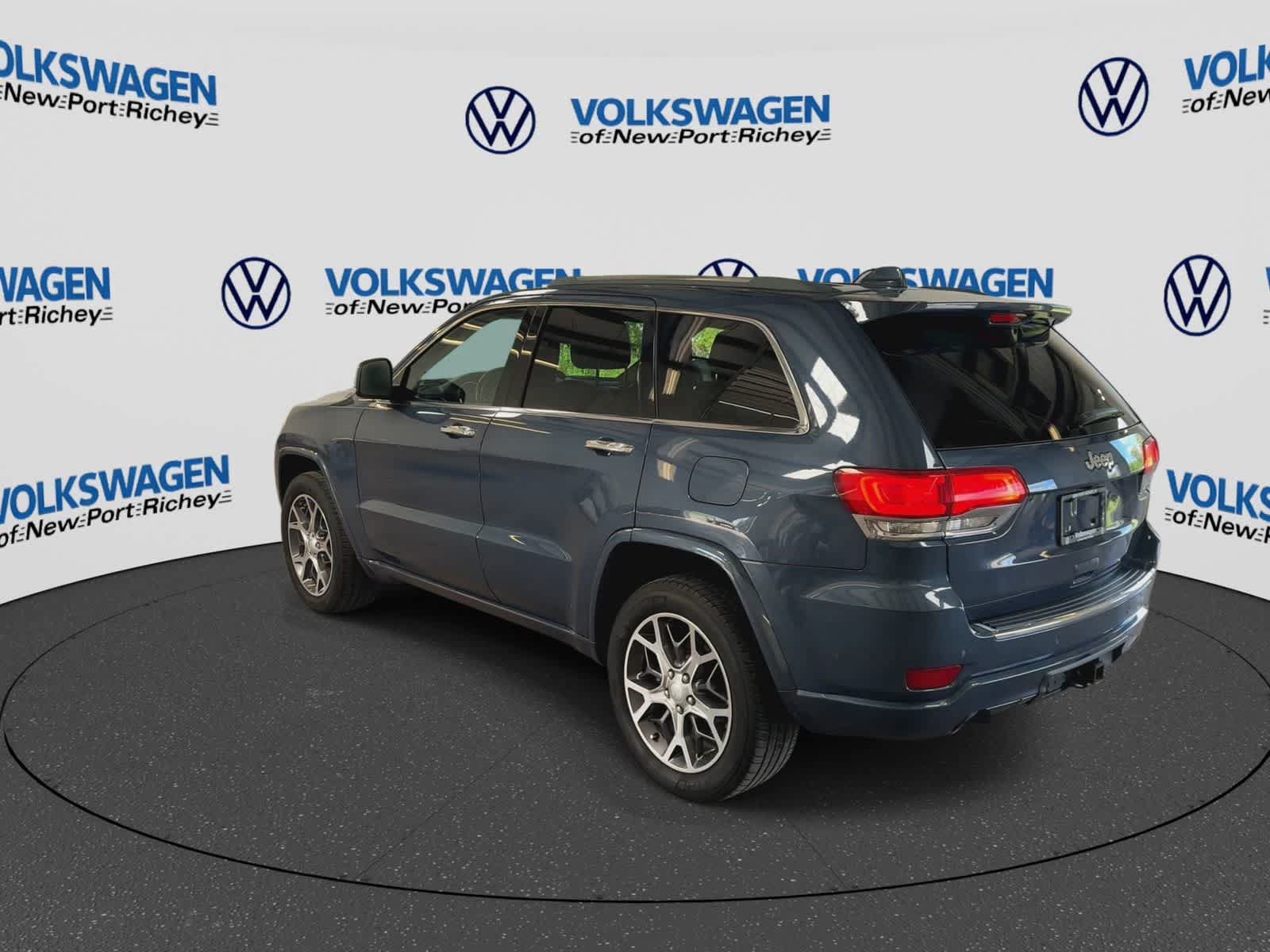 Used 2019 Jeep Grand Cherokee Overland AWD/4WD image 6