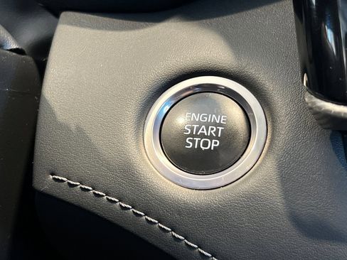 Used 2024 Toyota Highlander Platinum image 23