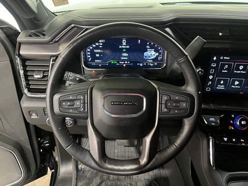 Used 2024 GMC Sierra 2500 Denali Ultimate image 18