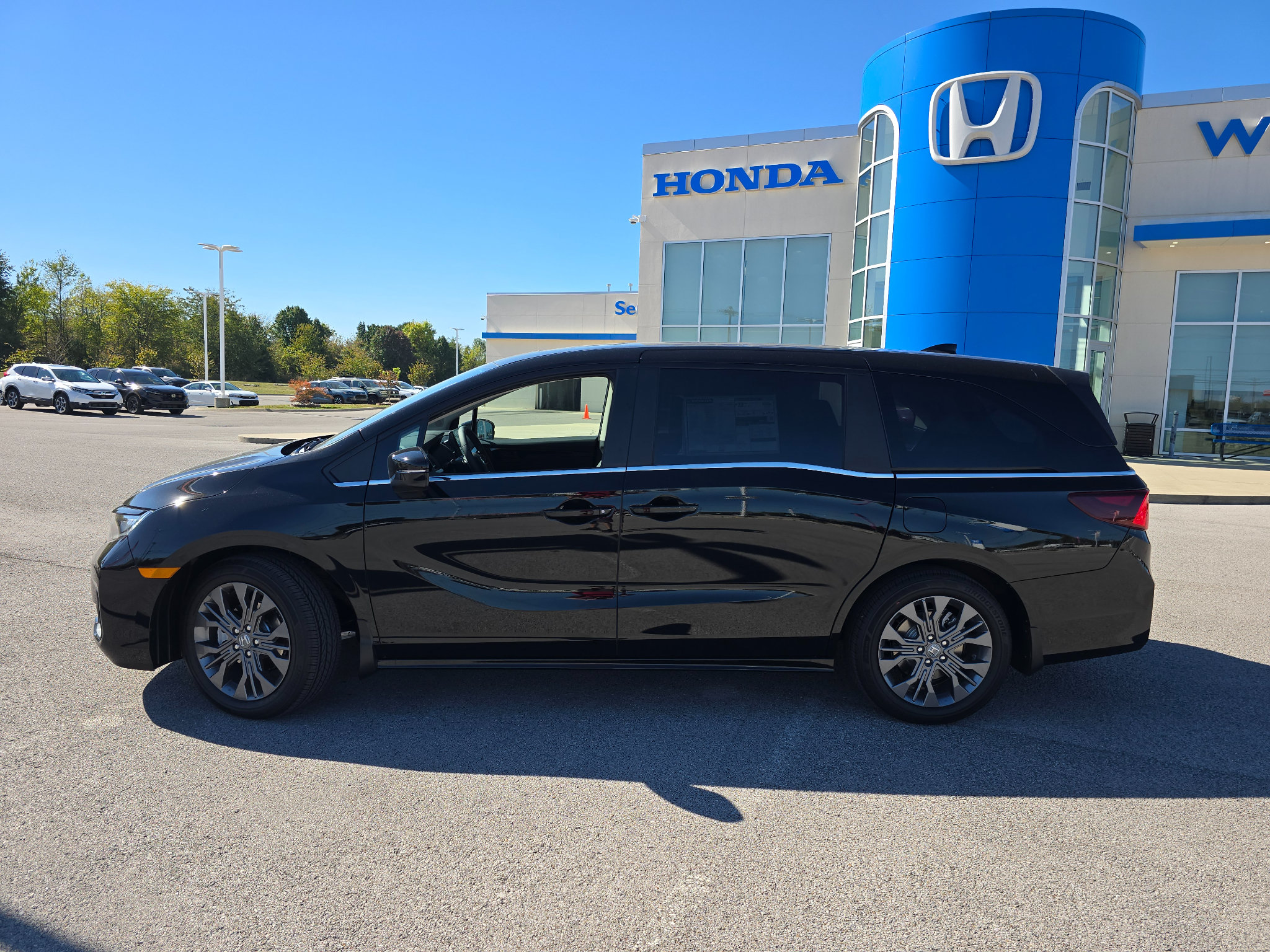 New 2027 Honda Odyssey Touring image 8