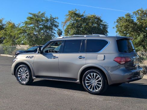 Used 2015 INFINITI QX80 Luxe w/ 22" Wheel Package image 4