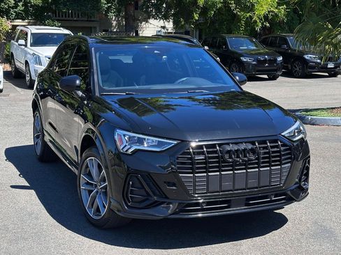 Used 2023 Audi Q3 2.0T Premium Plus w/ Premium Plus Package AWD/4WD image 29