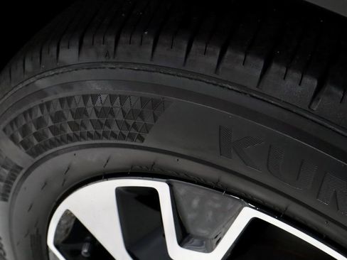 Used 2023 Kia Sportage EX FWD image 21