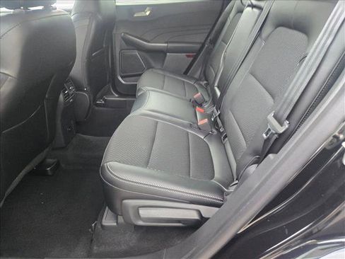 New 2025 Ford Escape SE image 15
