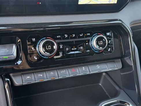 New 2026 GMC Sierra 1500 AT4 AWD/4WD image 9