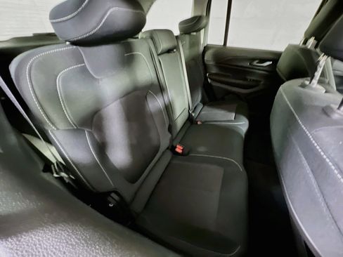 Used 2023 Jeep Grand Cherokee Laredo w/ Luxury Tech Group I image 25