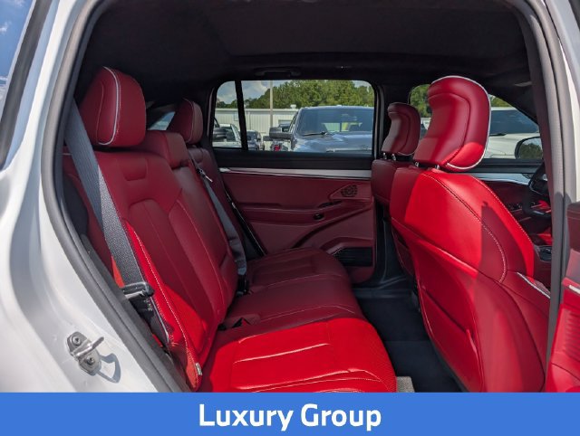 Used 2025 Jeep Wagoneer S Launch Edition AWD/4WD image 29