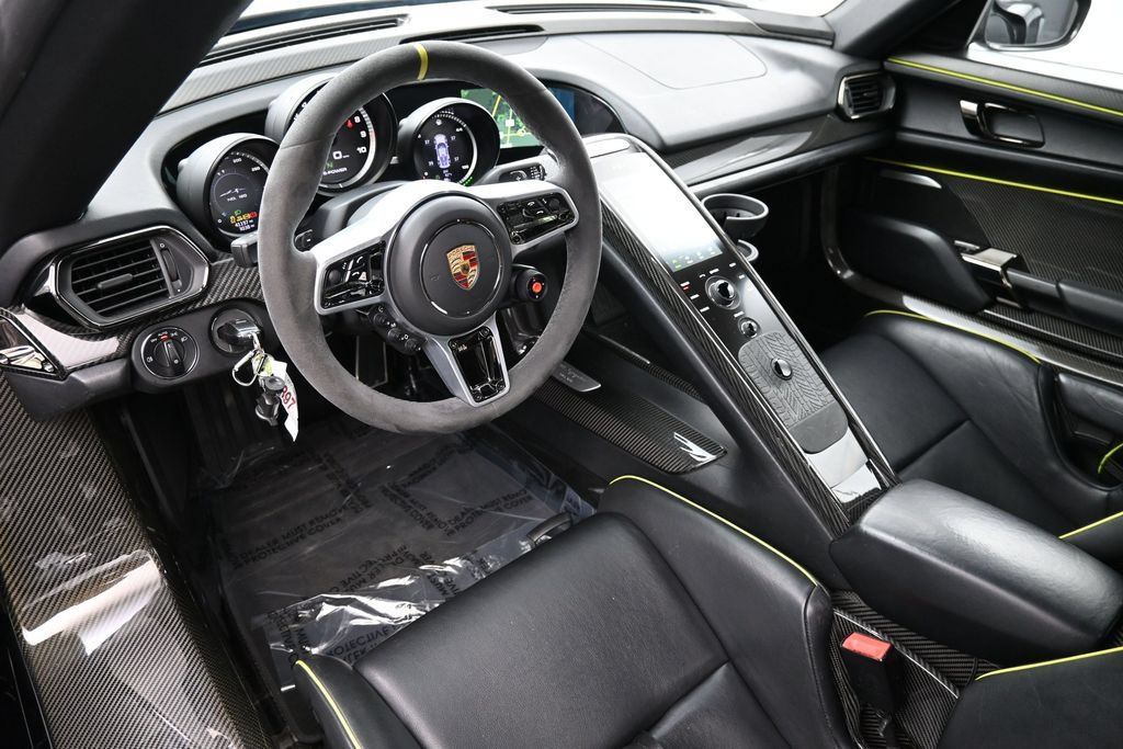 Used 2015 Porsche 918 Spyder AWD/4WD image 4