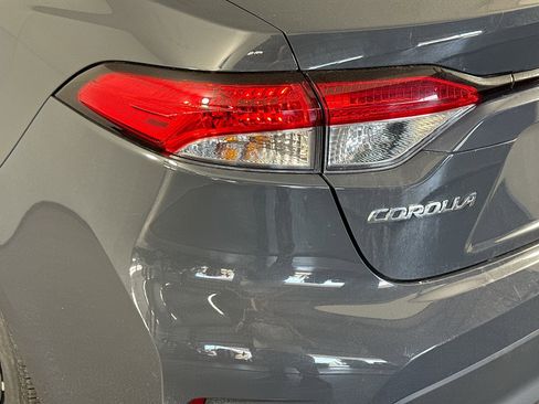 Used 2024 Toyota Corolla LE FWD image 35