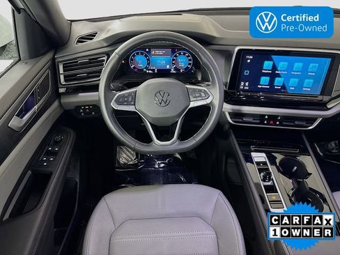 Used 2025 Volkswagen Atlas Cross Sport SEL image 23