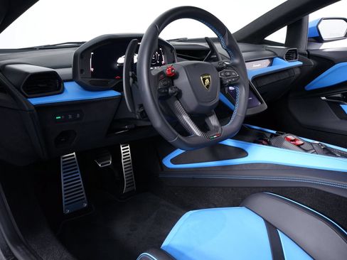 Used 2024 Lamborghini Revuelto AWD/4WD image 5