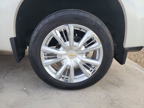 Used 2024 Chevrolet Silverado 1500 High Country image 22