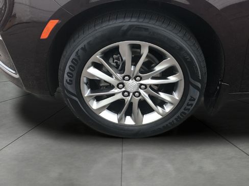 Certified 2022 Buick Enclave Avenir w/ Trailering Package, 5000 lbs. AWD/4WD image 27