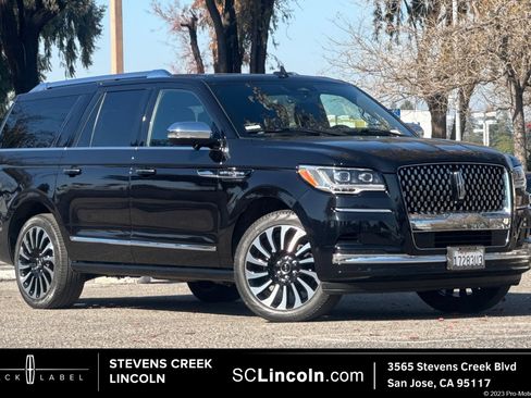 Used 2022 Lincoln Navigator L Black Label image 1