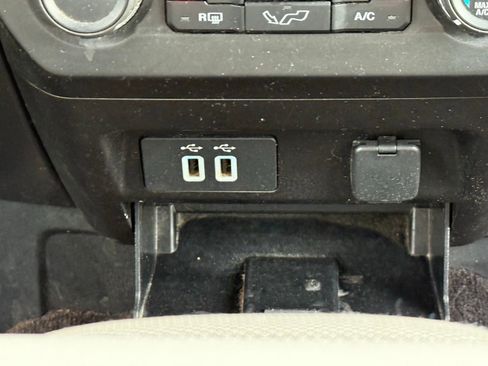 Used 2017 Ford F150 XLT w/ Equipment Group 302A Luxury image 23