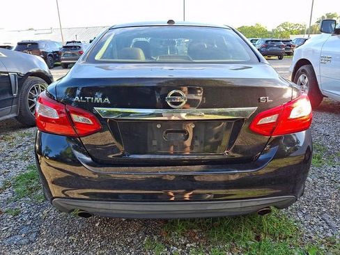 Used 2016 Nissan Altima 2.5 SL w/ 2.5 Technology w/LED Package FWD image 5