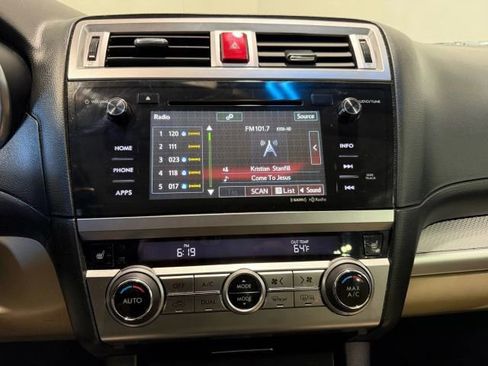 Used 2016 Subaru Legacy 2.5i Premium image 18