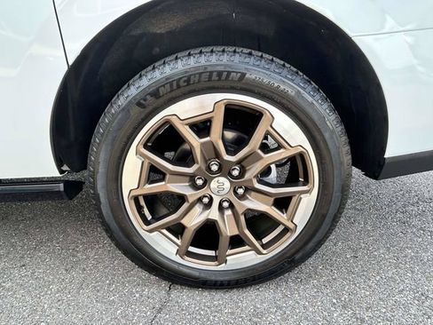 Certified 2025 Ford Expedition Max King Ranch AWD/4WD image 9