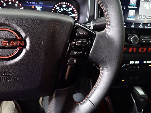 Used 2025 Nissan Frontier PRO-4X AWD/4WD image 26
