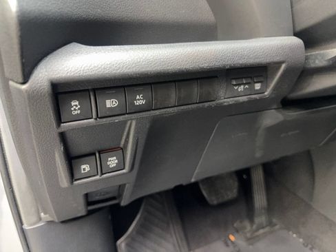 Used 2025 Toyota Sienna XLE Woodland Edition AWD/4WD image 56