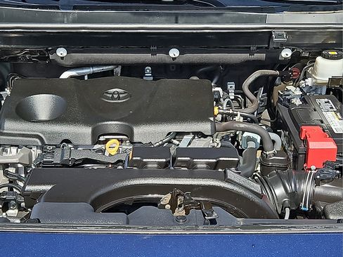 Used 2021 Toyota RAV4 XLE Premium FWD image 9
