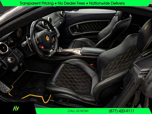 Used 2013 Ferrari California RWD image 6