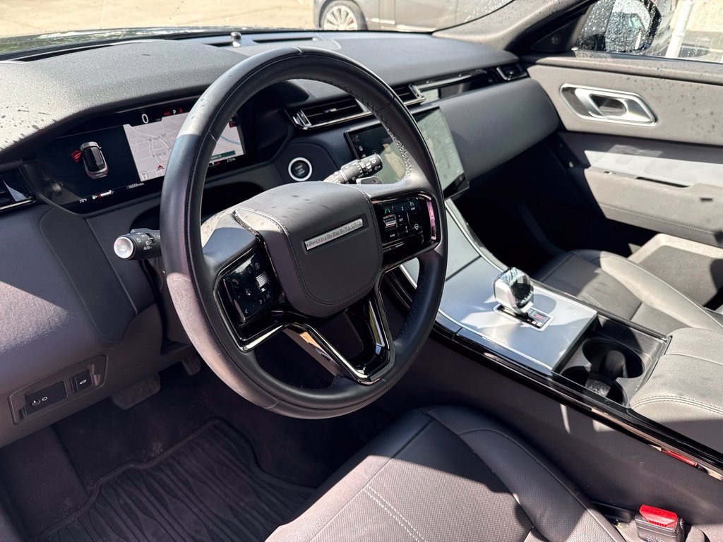 Used 2025 Land Rover Range Rover Velar S AWD/4WD image 9