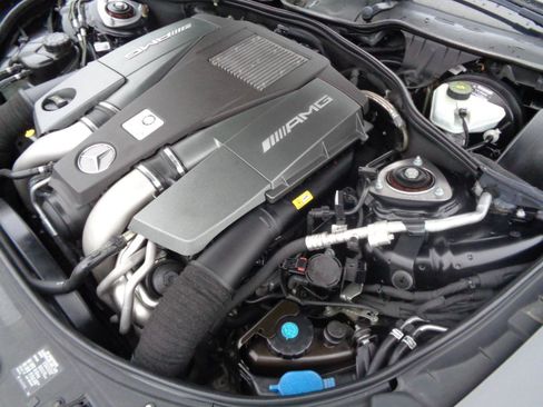 Used 2013 Mercedes-Benz CL 63 AMG image 22