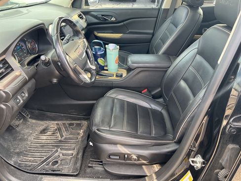 Used 2018 GMC Acadia Denali w/ Technology Package image 4