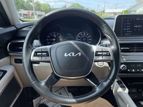 Used 2022 Kia Telluride S image 18