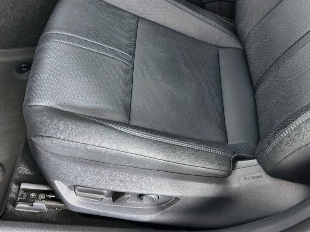 Used 2026 Toyota Camry XSE FWD image 23