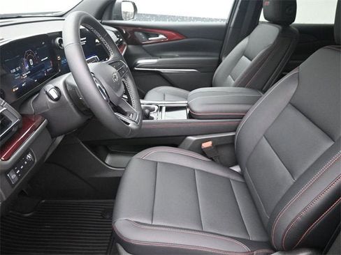 New 2026 Chevrolet Traverse Z71 w/ Driver Confidence Package image 16