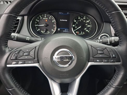 Used 2018 Nissan Rogue SV w/ Premium Package AWD/4WD image 20