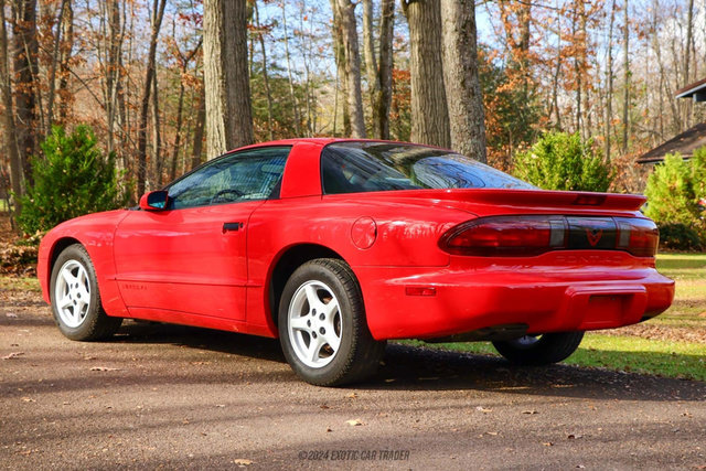 Used 1997 Pontiac Firebird Coupe w/ Opt Pkg RWD image 6
