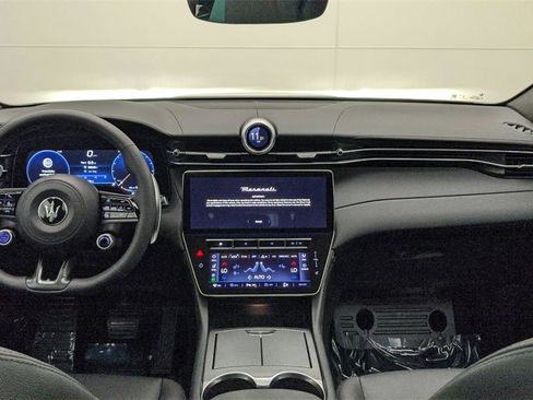 Used 2024 Maserati Grecale GT image 79