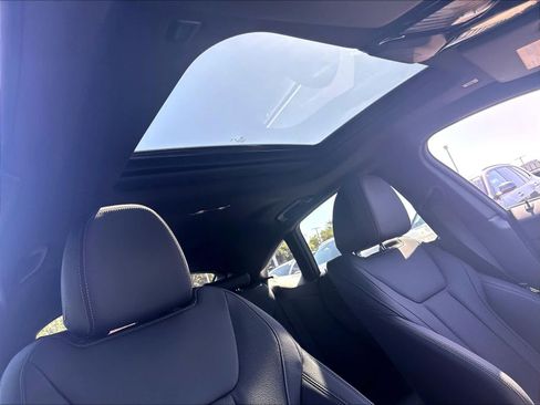 Used 2024 BMW i4 eDrive40 w/ Premium Package RWD image 27