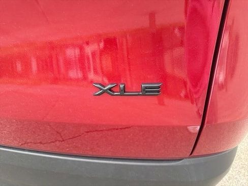 Used 2024 Toyota Grand Highlander XLE image 15