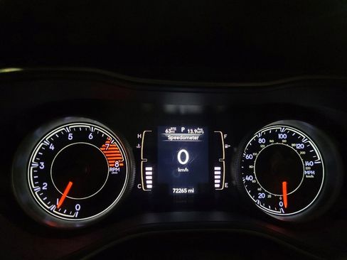 Used 2019 Jeep Cherokee Latitude Plus w/ Comfort/Convenience Group image 23